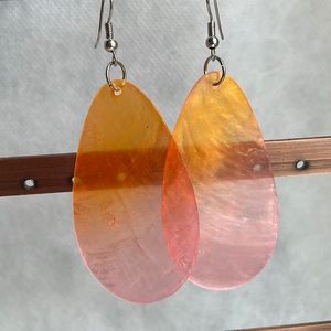Lovely 2 tone orange pink genuine capiz shell earring